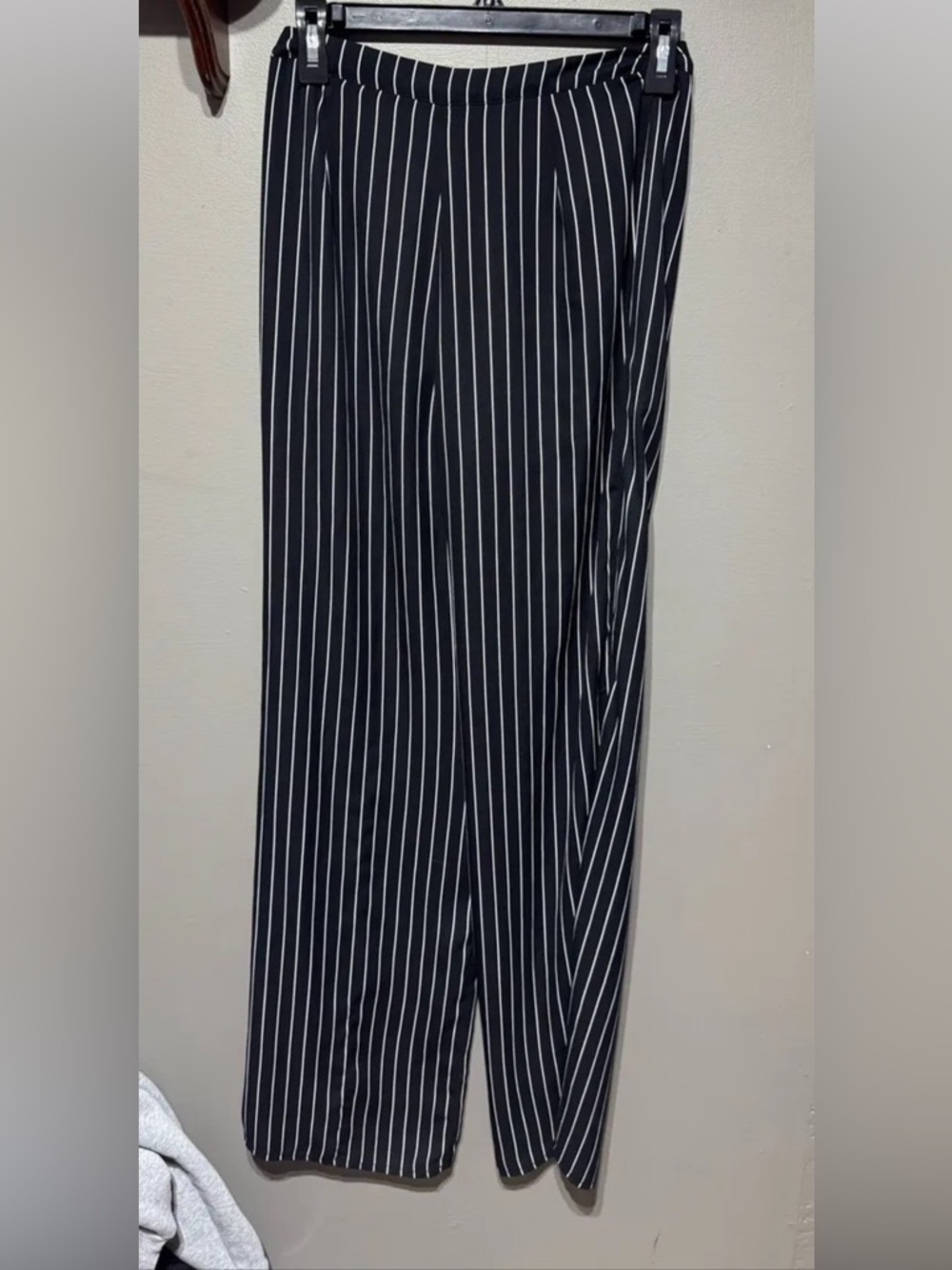 Forever 21 Black Pinstripe Trousers - Picture 3 of 3